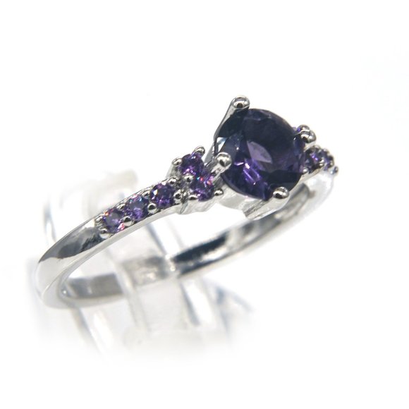 Silver Ring with Amethyst stone - Picture 3 of 3